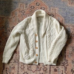 Vintage cable knit cream sweater heavy medium cottage core